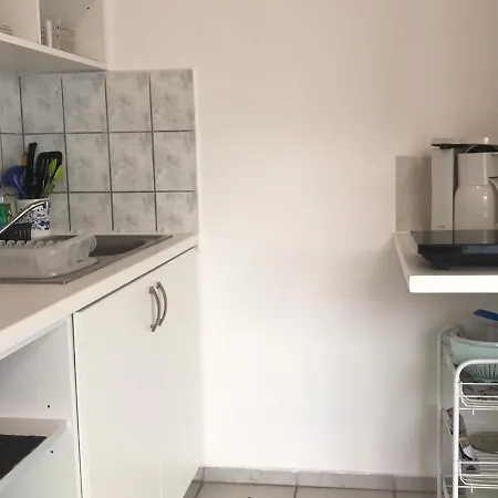 Cozy Apartment In Bad Koesen Next To A River Апартаменты *