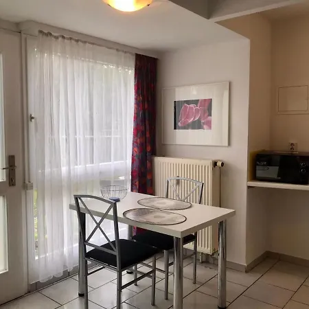 Cozy Apartment In Bad Koesen Next To A River * Бад-Кёзен